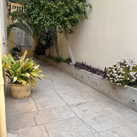 Super Flat, Garden. Bnbrickeys Monte Carlo
